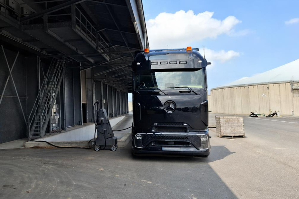 Elektrische vrachtwagen laden: welke stekker en hoeveel vermogen?
